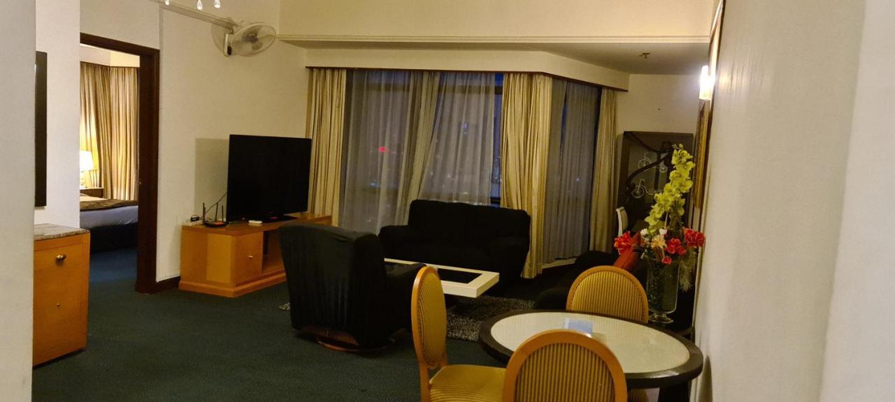 Raymond Suites At Berjaya Times Square กัวลาลัมเปอร์ ภายนอก รูปภาพ