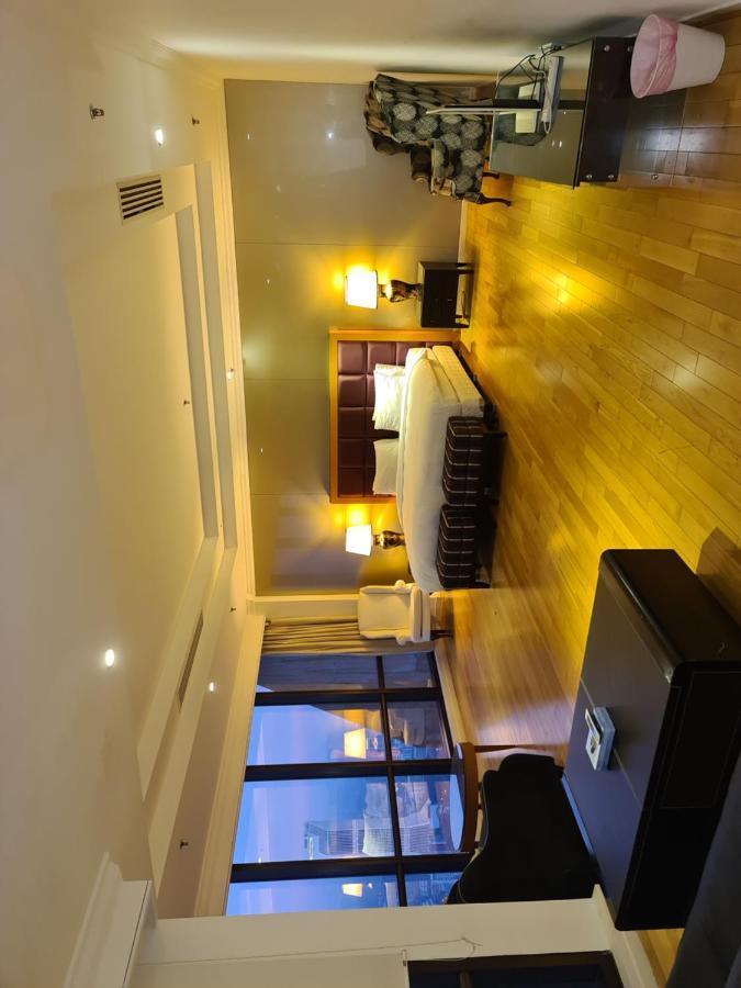 Raymond Suites At Berjaya Times Square กัวลาลัมเปอร์ ภายนอก รูปภาพ